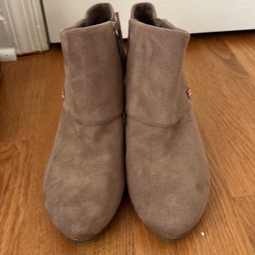 Dr. Scholl’s ankle boots, Size 10, never worn